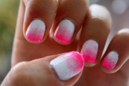 dit nagellak idee is heel leuk omm op je nagels te hebben maar misschien wel moeilijk!